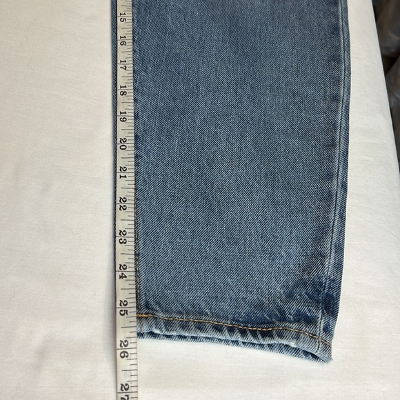 Old Navy Mid-Rise Button-Fly Slouchy Taper Ripped Non-Stretch Ankle Jean… - Picture 9 of 10